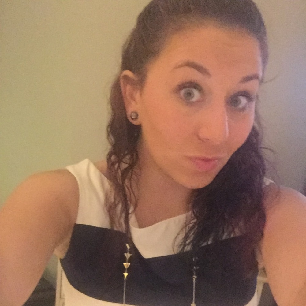 Meet your Posher, Jennifer